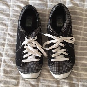 Dr. Scholl’s Slip-on Sneakers